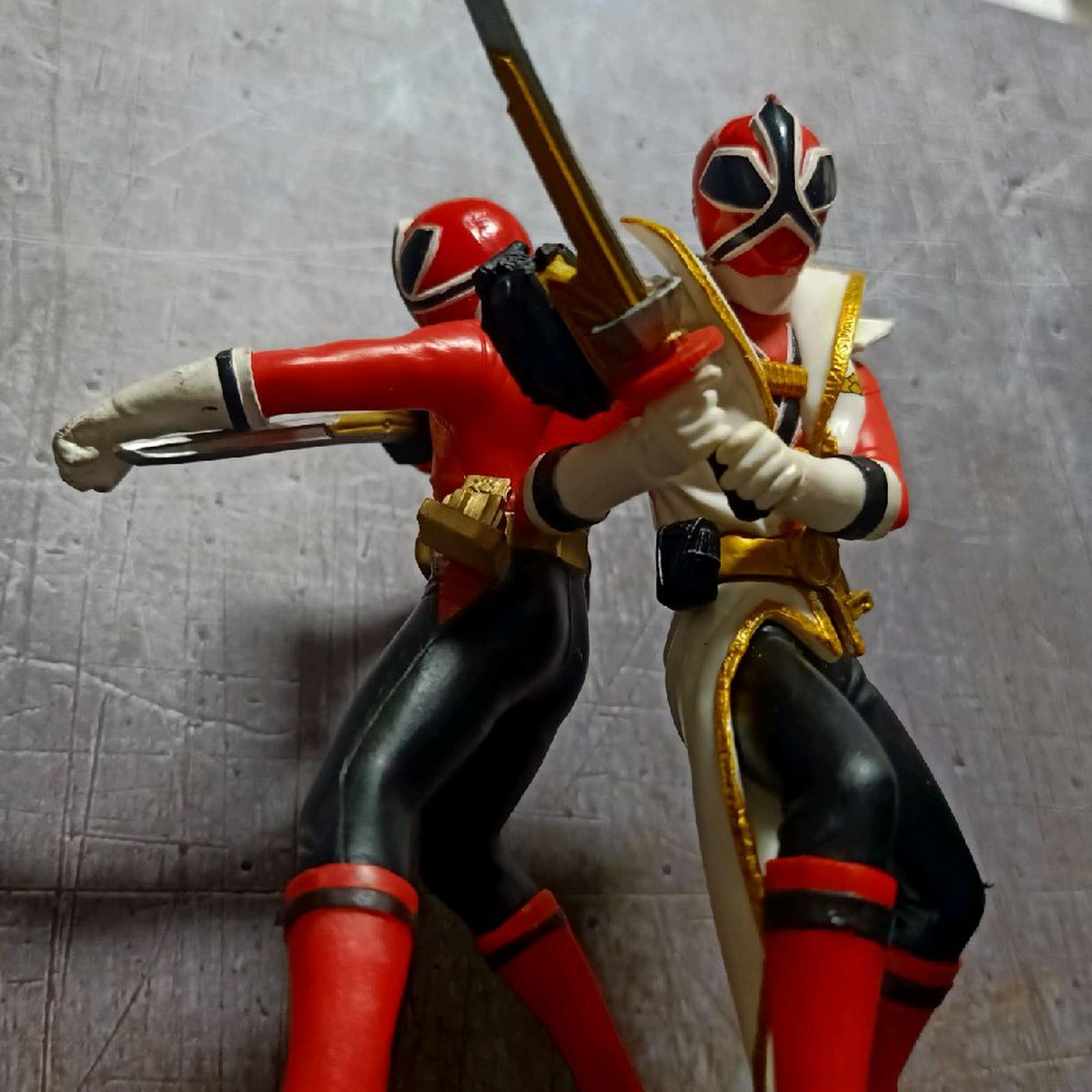 Super Sentai Shinken Red and Super Shinken Red Set