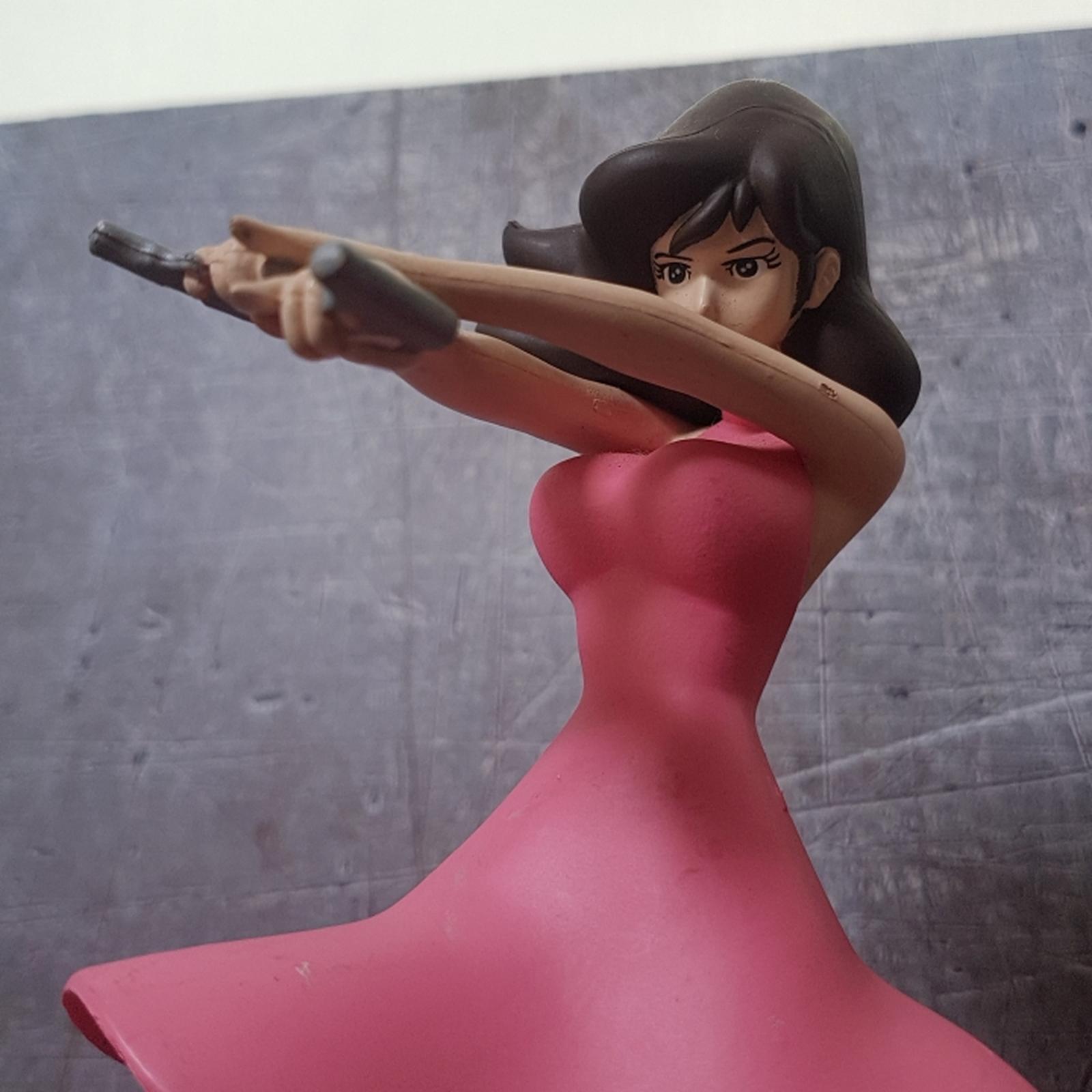 PVC Anime Lupin the Third Fujiko Mine in Action Pose