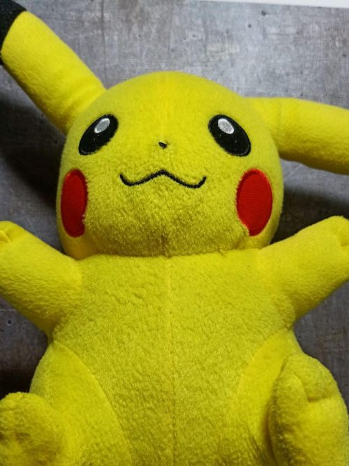 Boneka Figure Pokemon Pikachu Sitting
